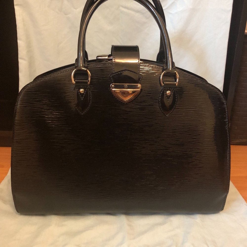 Louis Vuitton Black Electric Epi Leather Pont-Neuf GM